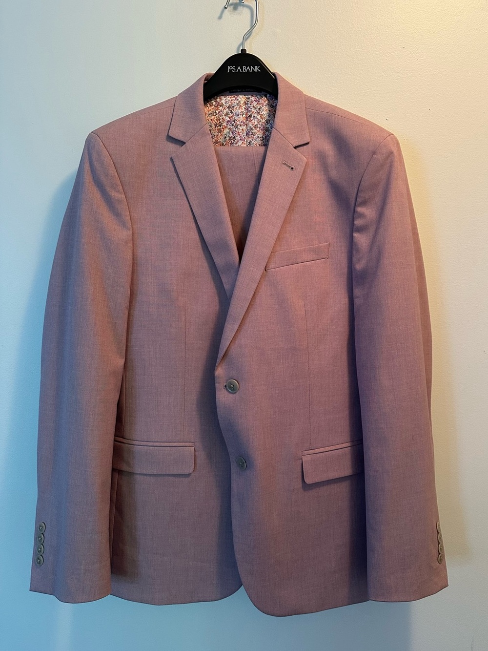 Egara Men's Blush Pink Two-Button Sport Coat